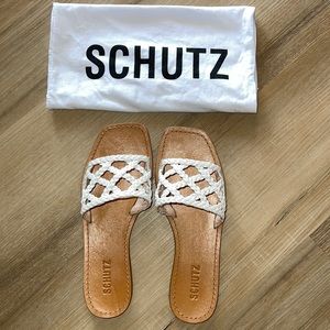Schultz slides, white crocheted